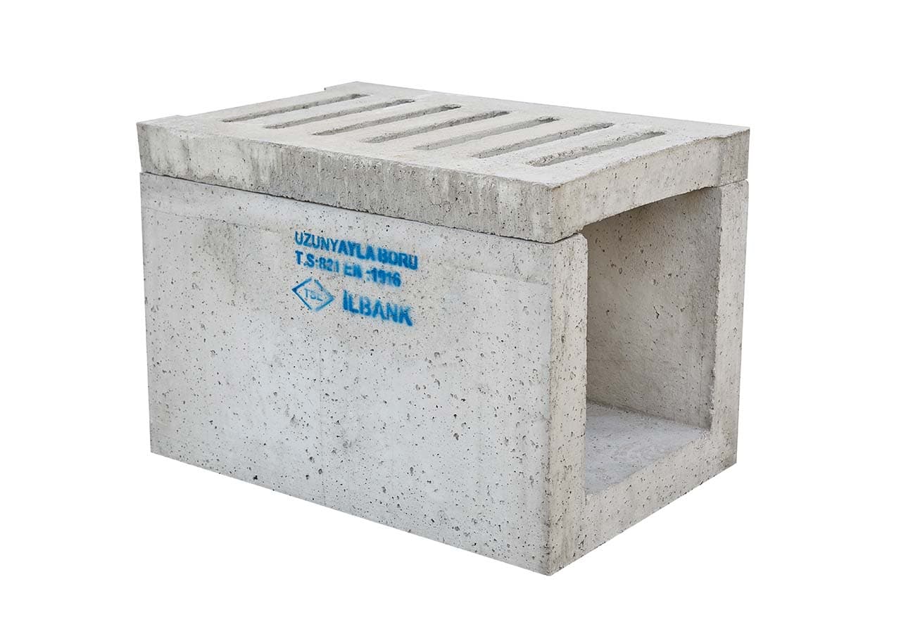 Caniveau en Béton à Grille